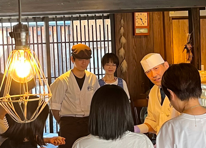 老舗和菓子屋三代目が直接指導