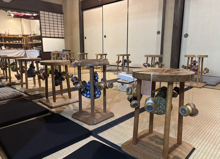 金糸の小田巻がアクセントのかわいいチョーカー