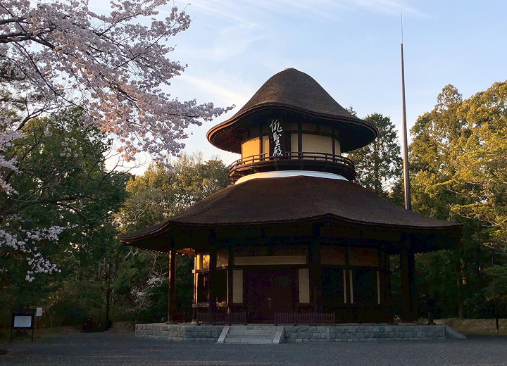 お城周辺の近代建築コース
